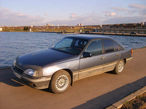   Opel Omega 88..  -, . 2.0 . (115..),  .    , .  "-".     Texaco.  GL:  , ,  , ,  ...  90000 .    .